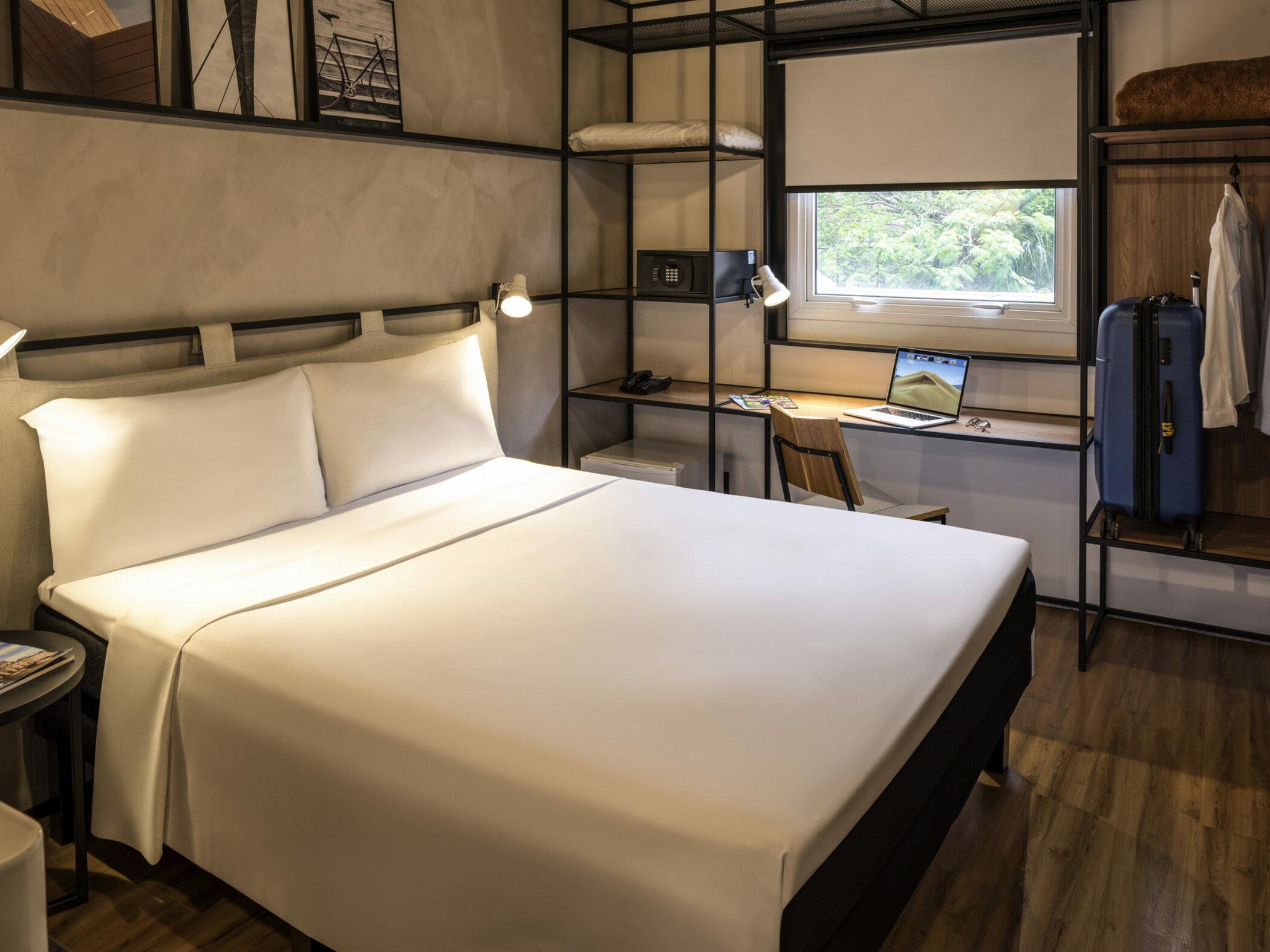 Ibis Brussels Centre Chatelain Ixelles Bagian luar foto